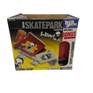 Tech Deck 96MM Blind Skatepark 3848 Spine Ramp